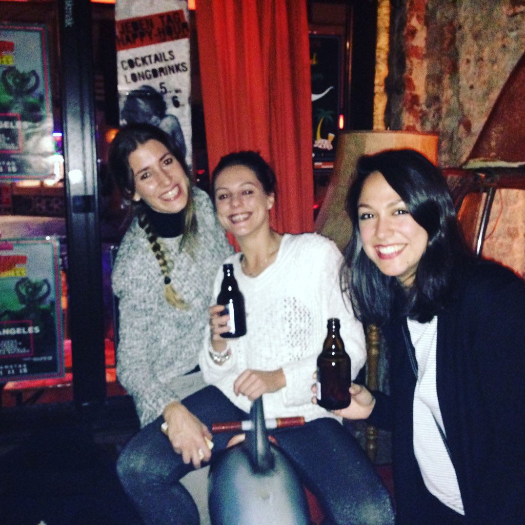 Tiasanri's tweet photo. #PersonasQueMarcaronMi2015   #gracias #consolidadas he aquí mi mayor descubrimiento del 2015, tb el vino... https://t.co/6wlNRM2n3W