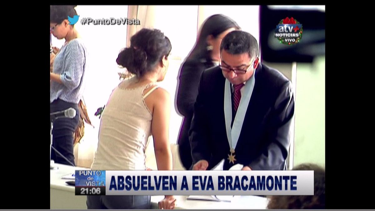 atvmasnoticias's tweet photo. [#ENVIVO] #EvaBracamonte fue absuelta del crimen de #MyriamFefer #PuntoDeVista ►https://t.co/KZSkQUrrz3 https://t.co/D5jukGMpi4