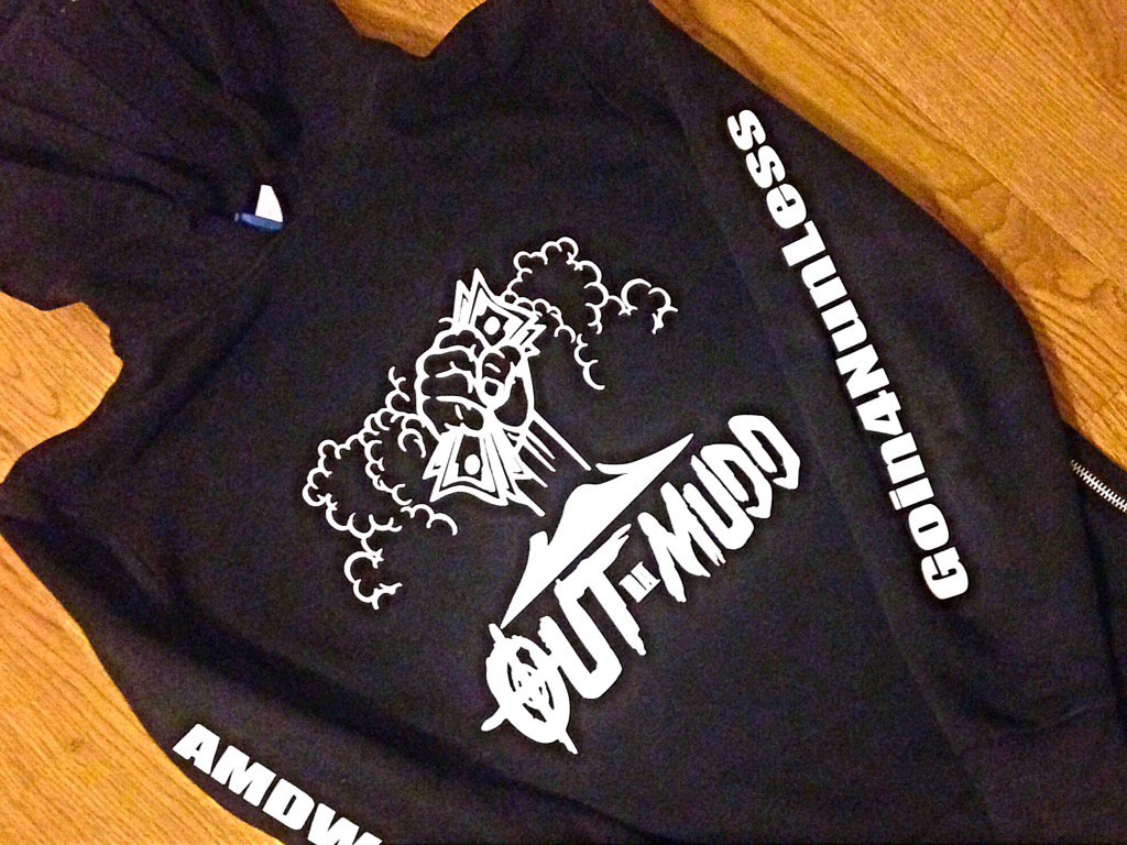 2DopeBeTheLabel's tweet photo. Put your Order in #OutDaMuddGear • Official Street Wear • #Goin4NunLess 🔥🔥 follow @2DopeKittrell https://t.co/fbUMT7W0WJ