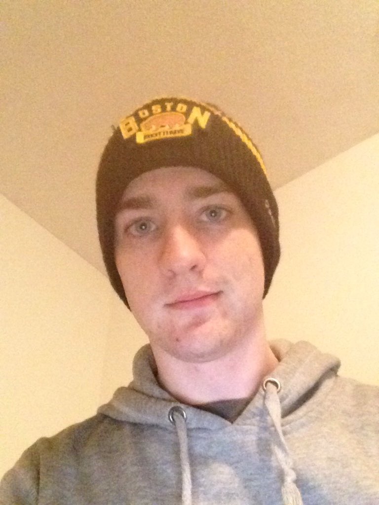 Saveby30's tweet image. I have an old winter classic jersey, but I at least got a new winter classic hat #winterclassic