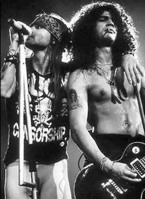 Gunner_Family's tweet photo. EL DÍA HA LLEGADO! AXL Y SLASH SUBIRÁN A UN ESCENARIO JUNTOS POR PRIMERA VEZ DESDE 1993! https://t.co/6YdyE9gg72