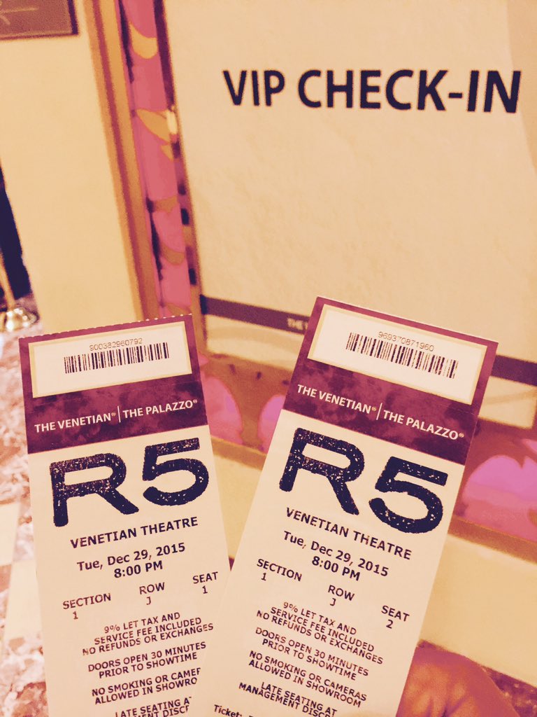 glittermagazine's tweet photo. .@officialR5 opening night @VenetianVegas if you're in #Vegas get your tickets this week! #glittergirlswilltravel https://t.co/dMdtQiLeQr