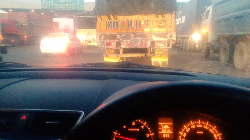 AriGanguly's tweet photo. Follow our epic trip using #farmout2goa. Will we make it to the #NewYearsEve in Goa? Promise to drive safe. https://t.co/QWZl8lltqb