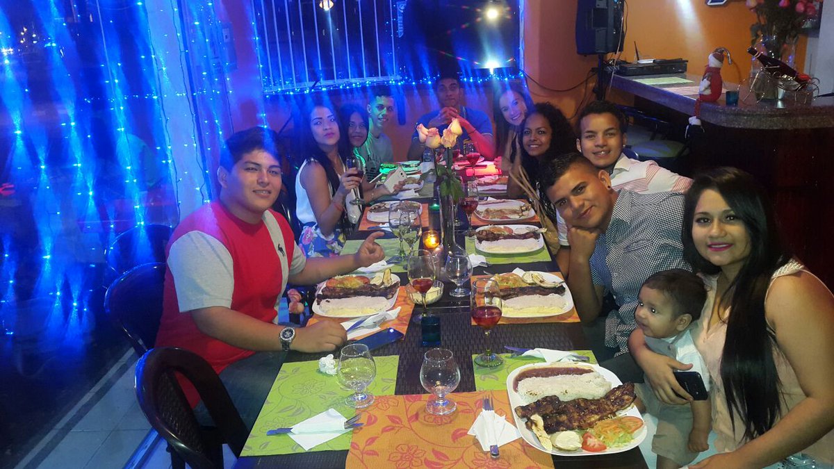 ladiosamanta's tweet photo. Un lugar hecho para usted!!! Ambiente agradable y buen servicio!!! https://t.co/NQtVco6qVV Visitenos. Les esperamos https://t.co/smd4PQwUnX