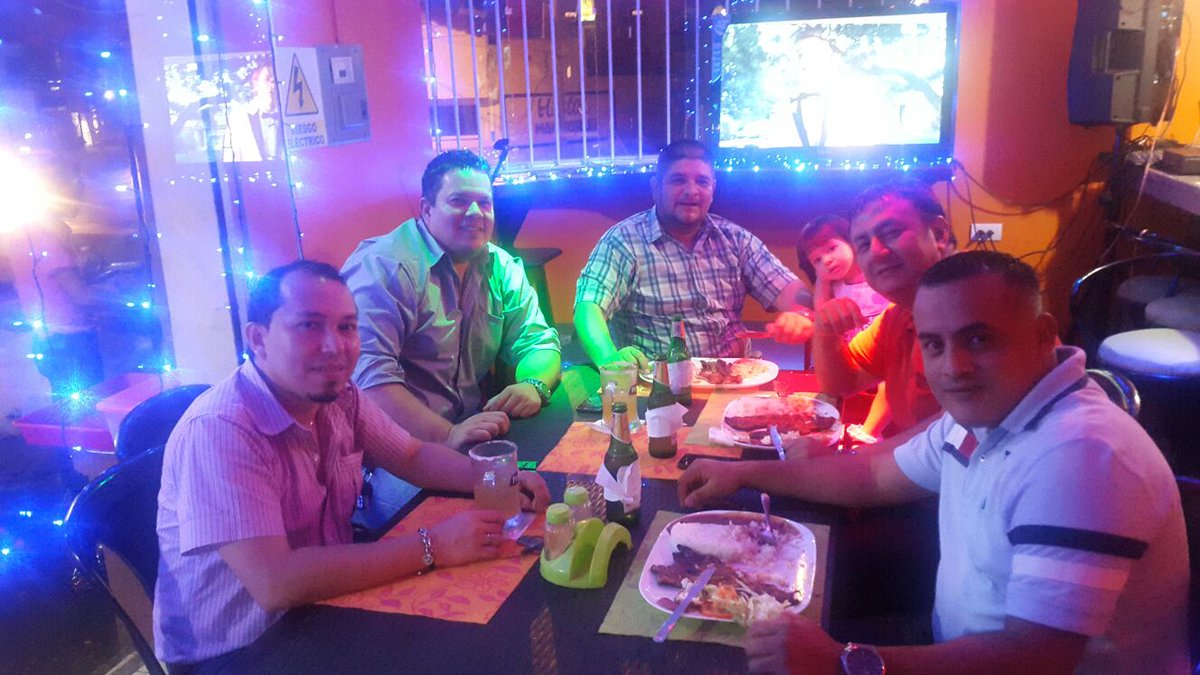 ladiosamanta's tweet photo. Un lugar hecho para usted!!! Ambiente agradable y buen servicio!!! https://t.co/NQtVco6qVV Visitenos. Les esperamos https://t.co/smd4PQwUnX