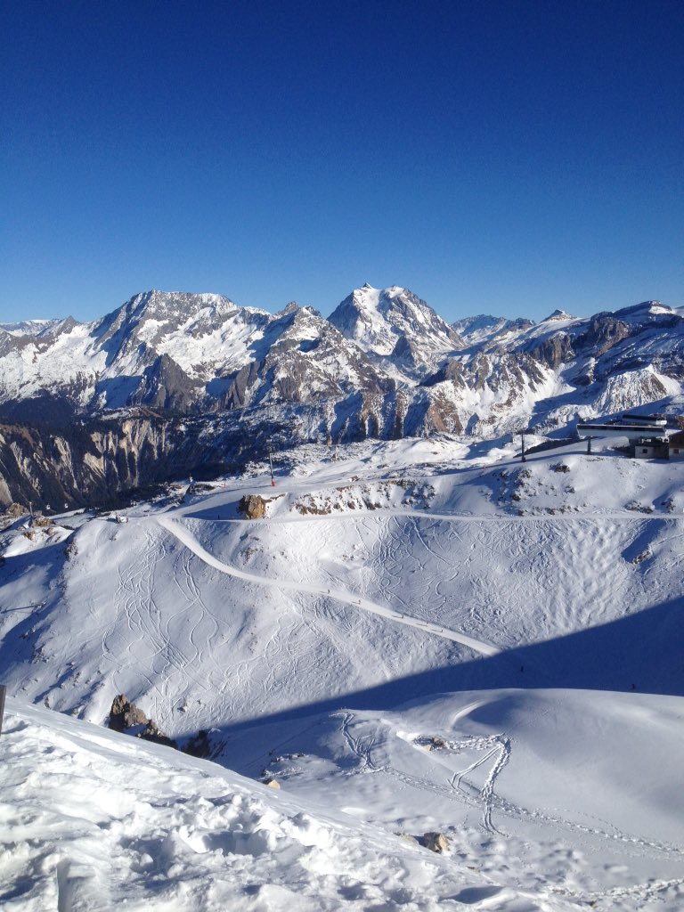 sarty2's tweet image. #Meribel #saulire