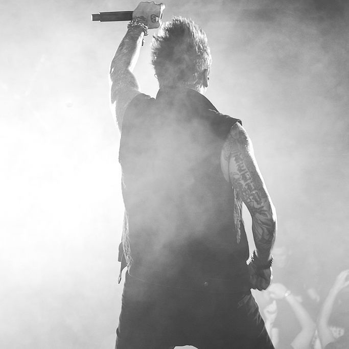 paparoach tweet picture