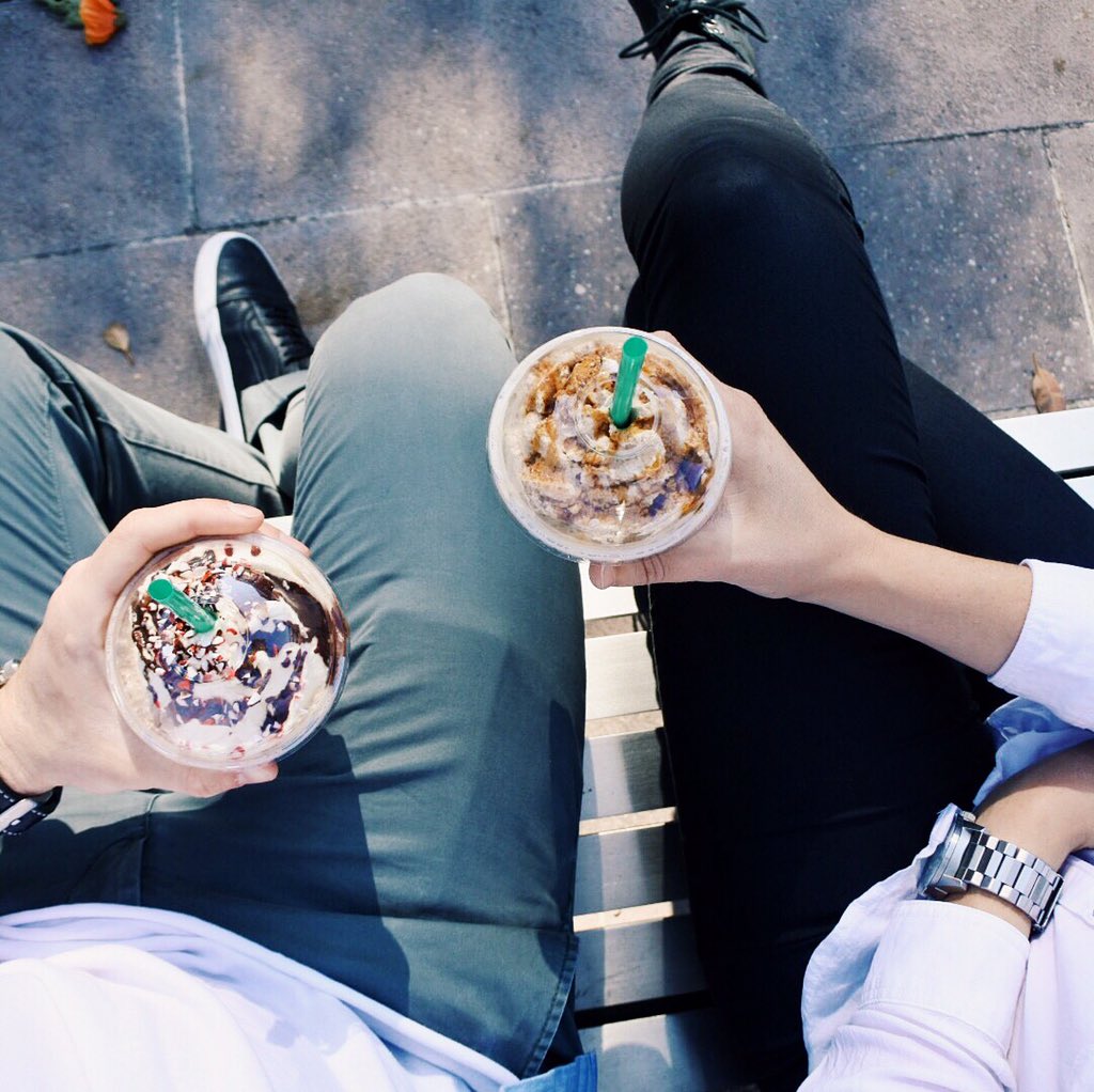 Starbucks Australia tweet media