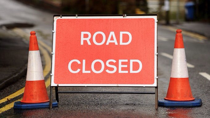 Hilltown Road between #Newry &amp; #Mayobridge remains closed.

Avoid, side roads are also flooded &amp; impassable.