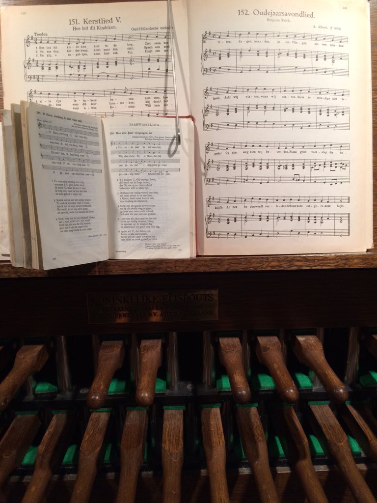 Laatste beiaardbespeling van 2015 <a href="/LochemNL/">Lochem Citytweet</a> in 2016 wordt er weer wekelijks op de toren gespeeld <a href="/VVVlochem/">VVVlochem</a>