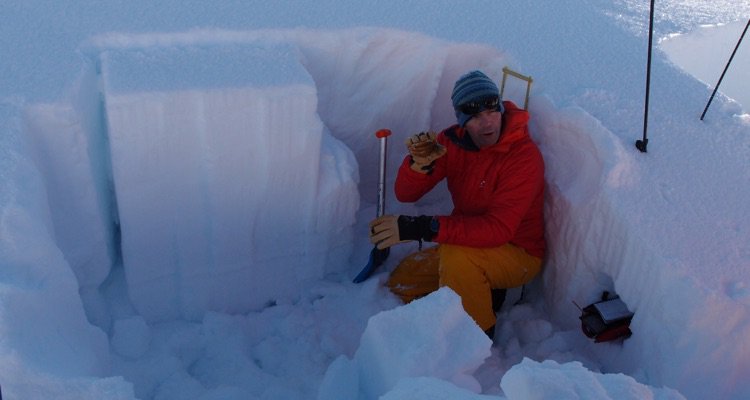 BeFitApps's tweet photo. All you need to know about how to dig &amp; interpret #Snowpits #avalanchegeeks @mikeaustin99 https://t.co/0M3d906GbD https://t.co/iXxhwnvu1y