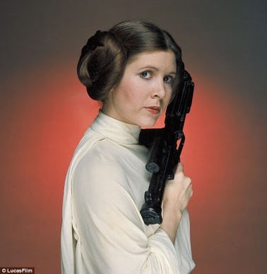 HumanCyborg3PO's tweet photo. 30 years ago, Mrs. Leia is the Princess. And 30 years later, she is General. #CarrieFisherAgedWithGrace https://t.co/sZ9idmLIEX