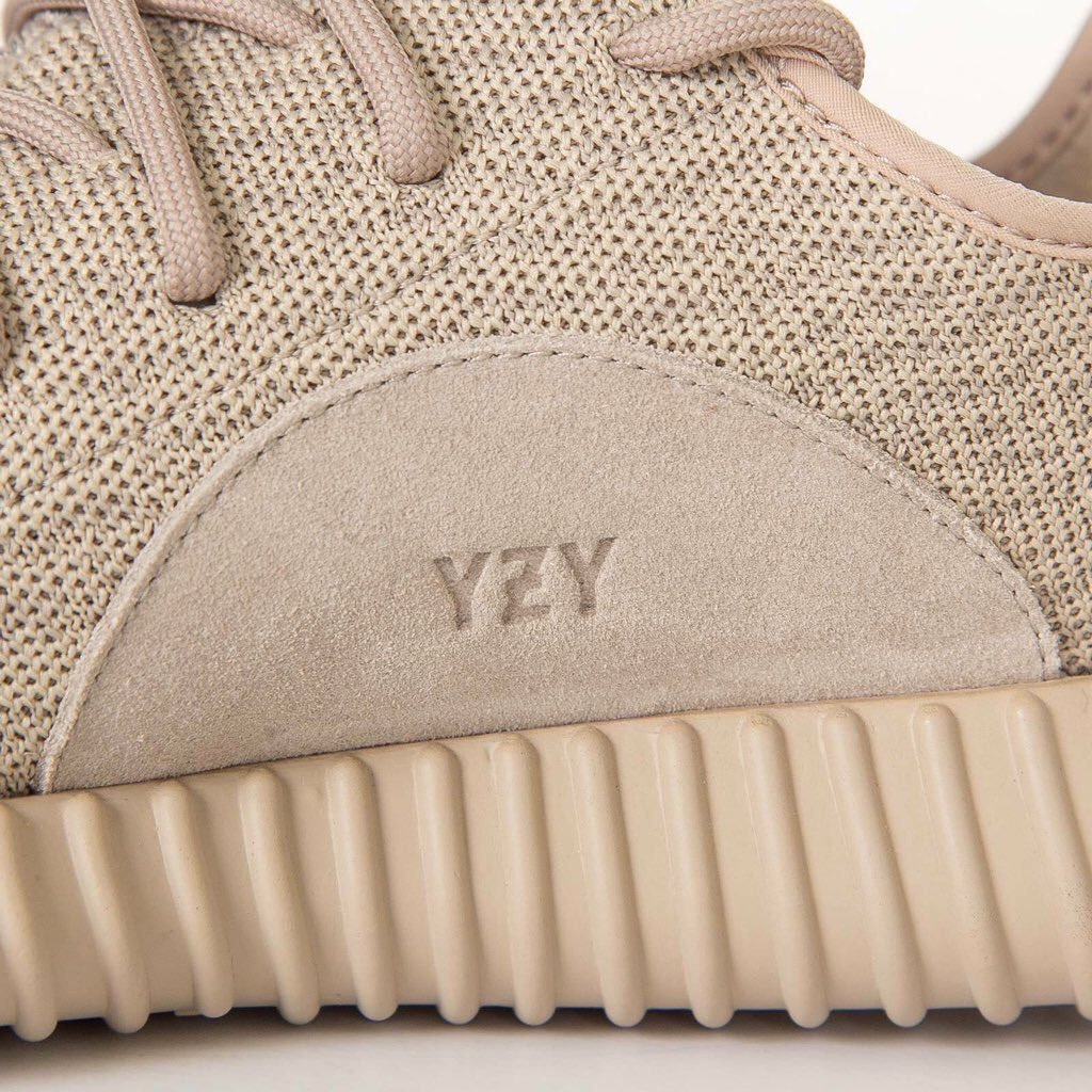 DailyShoeSource's tweet photo. I Want The New Yeezys! https://t.co/93gXmjA4pp