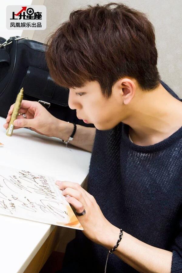 HAREM_JRism's tweet photo. Park Jinyoung ♡♡♡♡♡♡ #Junior #주니어 #갓세븐 https://t.co/tf4MWDi7Eu