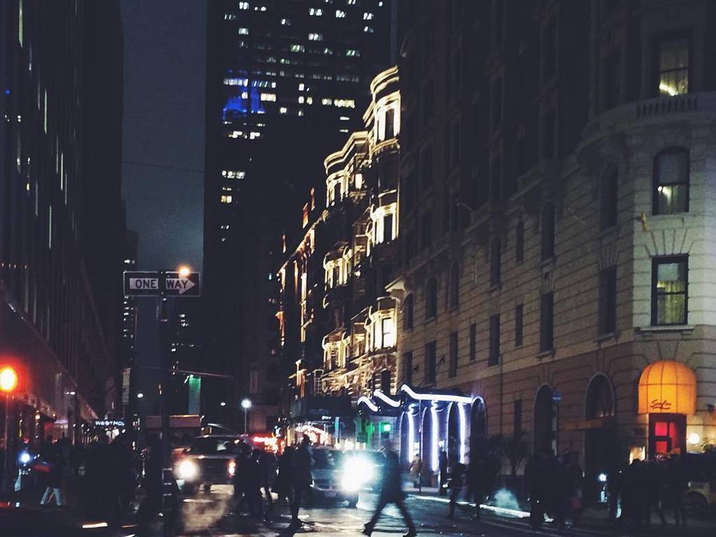 manhattanselfi's tweet image. by lsblanche ...stride by. 🏃🏼
・・・
#findingmagic #hellskitchen #hknyc #manhattan #viewfromhere  #vscocam #nyc #insta…