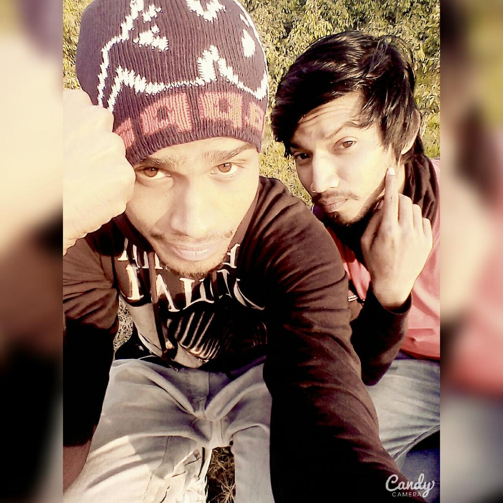 iampawi's tweet photo. Coming soon Mah #Birthday on 5th janπ»..!
And
#Hathan ch #Bandookππ°π¬
P.w.n(pawi)π https://t.co/ru2XbqYfKh