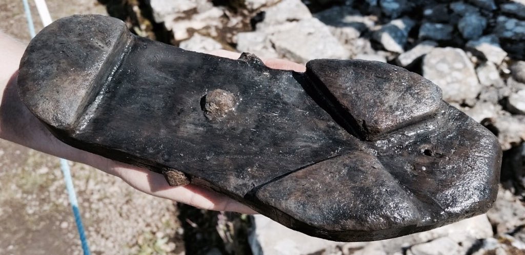 VindolandaTrust's tweet photo. Top find #2 of 2015 is this beautiful wooden bath clog c. AD 120. Amazing preservation at #vindolanda https://t.co/vlTS8J0Tvj