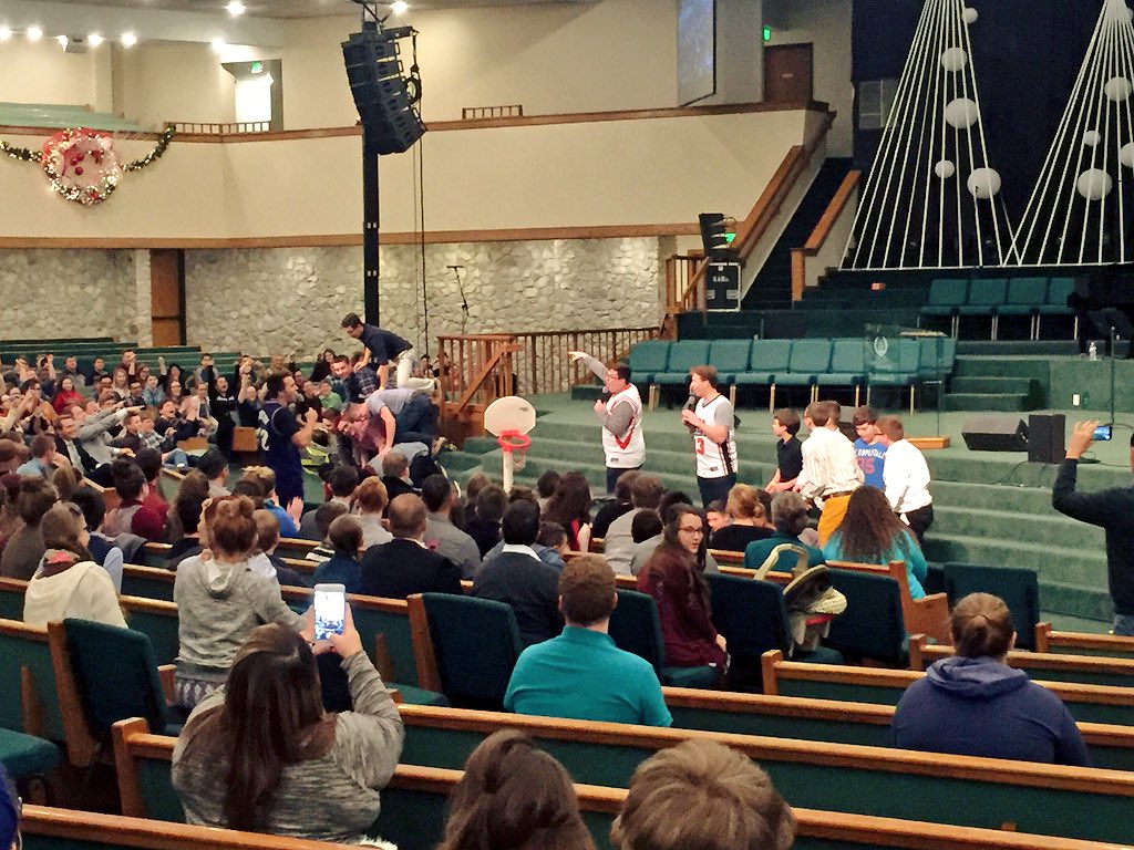 FuelSanctuary's tweet photo. @a_sizemore34 running the wake up. Human pyramids &amp; syrup chugging. #enoughsaid #HYC15 https://t.co/duQylBU1rk