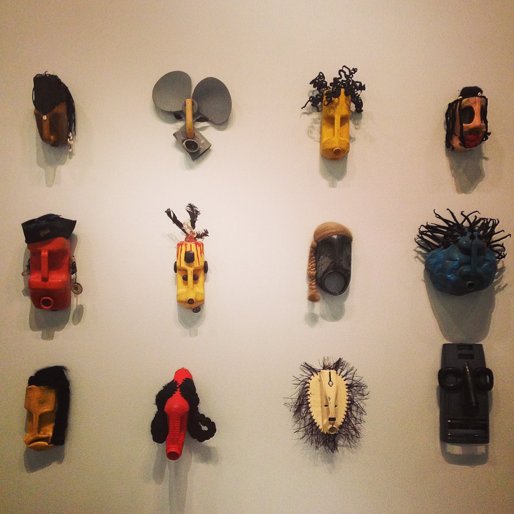 homonihilis's tweet photo. Picassomania'da Romuald Hazoumé'nin bulunmuş malzemelerden yaptığı masklar #picasso #picassomania @LeGrandPalais https://t.co/45Gz7x72sl
