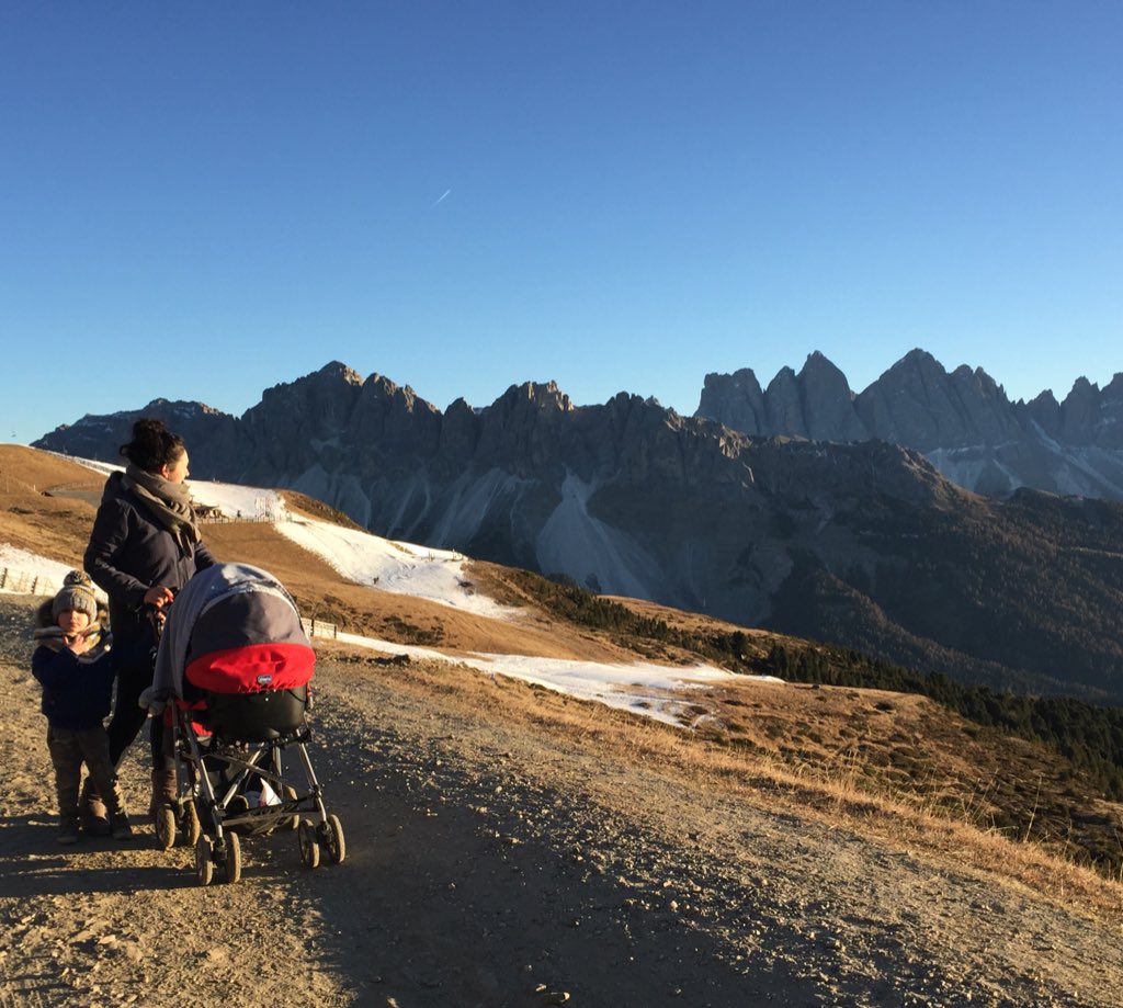 rockeninnananne's tweet photo. Due voci possenti ha il mondo: la voce del mare e la voce delle montagne! #plose #rossalm https://t.co/ZUmpqLh84l