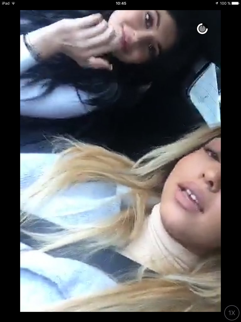 kyliejenneresp's tweet photo. Kylie vía Snapchat https://t.co/QC78euggLc