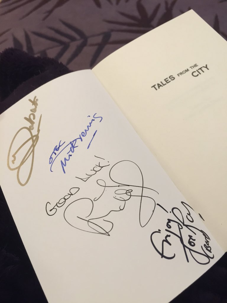 Lucieee_BL's tweet photo. Thank you so much! Definitely my best Christmas present! Going to be a great read! @TFTheCity #OTBC💚💛 https://t.co/ptwe6Oyc9i