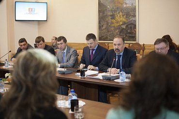 Первый транш в 500 млн руб. направлен на достройку объектов «СУ-155» minstroyrf.ru/press/pervyy-t…