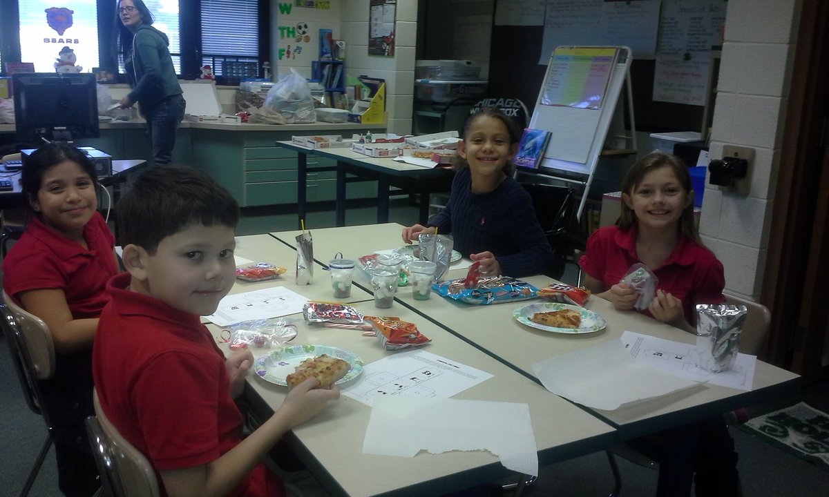 MESHoffman's tweet photo. Class party! https://t.co/8e84OfDYgw