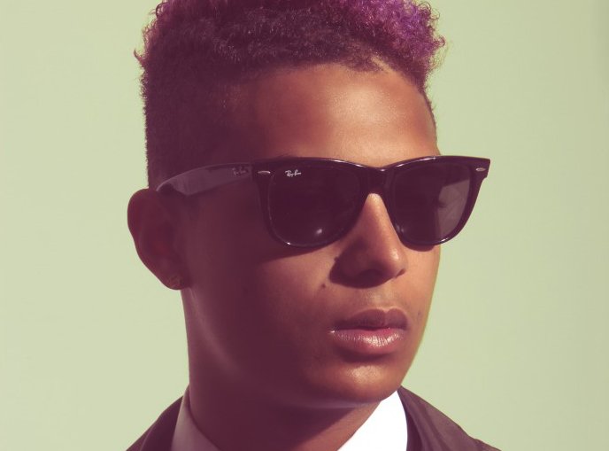 MusicStateNL's tweet photo. Een stylesheet van de best geklede man van het jaar: @RonnieFlex2907 https://t.co/kBmtIoRpor https://t.co/r0CfirdNg1