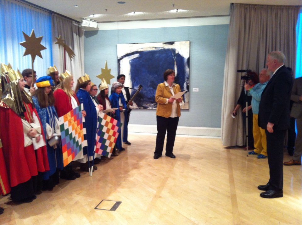 Sternsinger bei Seehofer in der Staatskanzlei: "Sie sind ja so eine Respektsperson." - "Sagen Sie das der Presse."