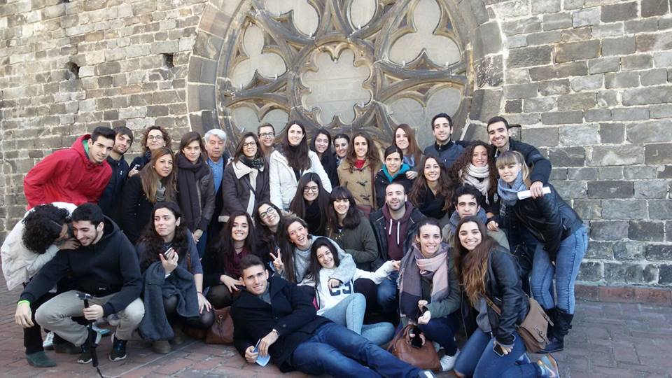 NuniCone's tweet photo. Sortida a la catedral Santa Maria del Mar!! després hem fet una gimcana per Barcelona#perimeraSortida! https://t.co/lwZE8zU5cD