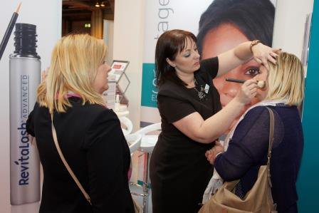 BeautyUKShow's tweet photo. #Flashback15 - Highlights of #BeautyUK15 https://t.co/vDuqRJ68Gi @FaceWorxBiz @skinbrands @UVLogistics1 https://t.co/tmlXJc9WUm