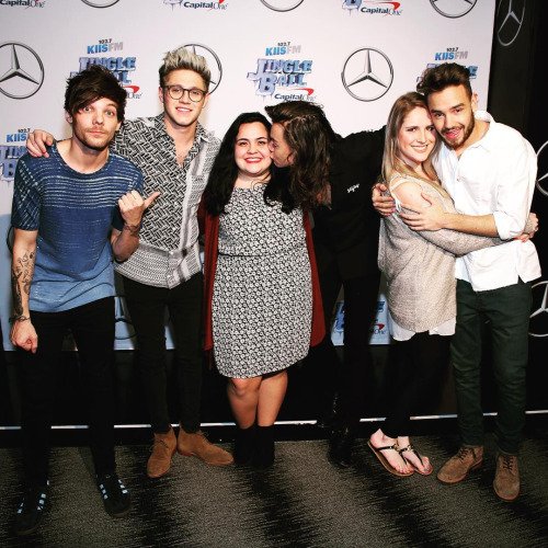 rttyourgoals's tweet photo. One Direction https://t.co/XYRw4eCBPT
