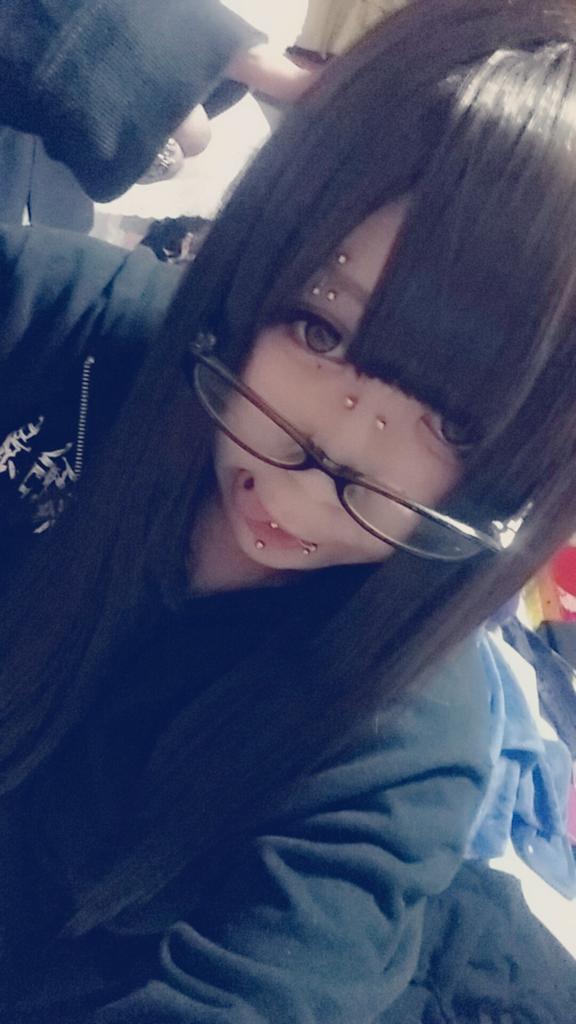UoxoU_ayu's tweet photo. 久しぶりにタグを…
みなさんRTお願いします:;(∩ ˘ω˘ ∩);: 

#少しでもいいと思ったらRT
#RTした人全員フォローする 
#V系好きな人RT
#ピアス好きな人RT
#自発下さい 

お迎え行くので待っててくだしあ🙋 https://t.co/iItPQlTLat