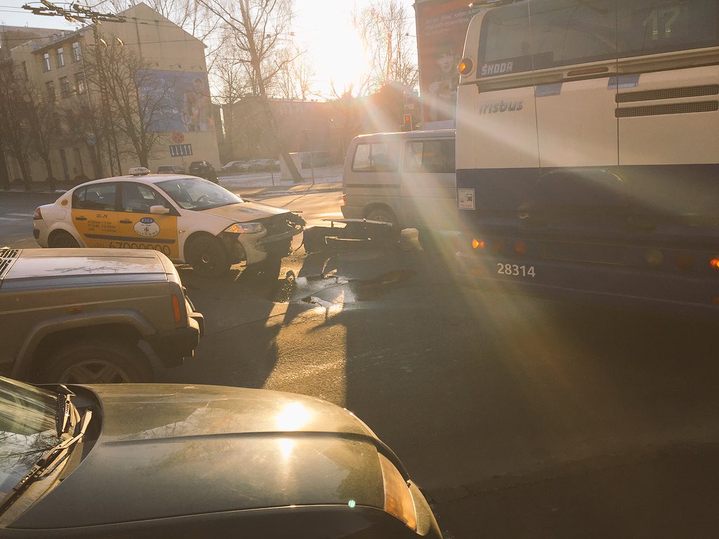 IneseStade's tweet image. Brīvības/ Pērnavas stūris, izvairieties