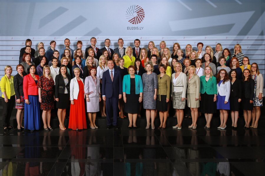 Prezidentūras sekretariāts beidz darbu es2015.lv/lv/ Paldies ikvienam!