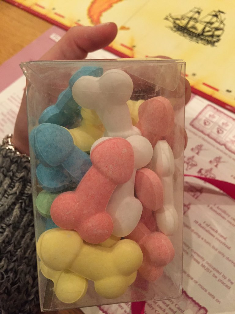 becksgx's tweet photo. still can't believe Lyle gave these to my mum for Christmas πππ #candycocks https://t.co/47QoFxTqto