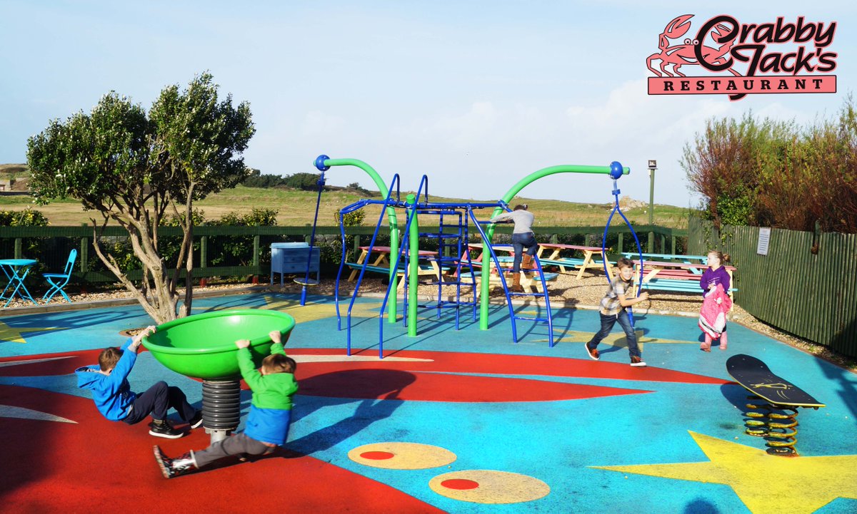 The sun always shines at Crabby Jack’s!