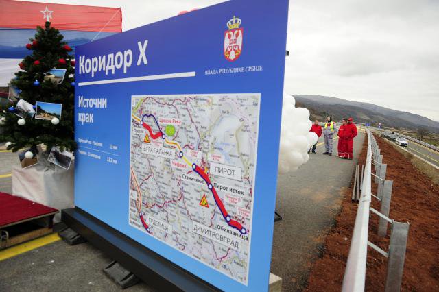 Морамо много да радимо сви заједно, да будемо дисциплиновани и одговорни. Хвала радницима #Koridor10 #BelaPalanka