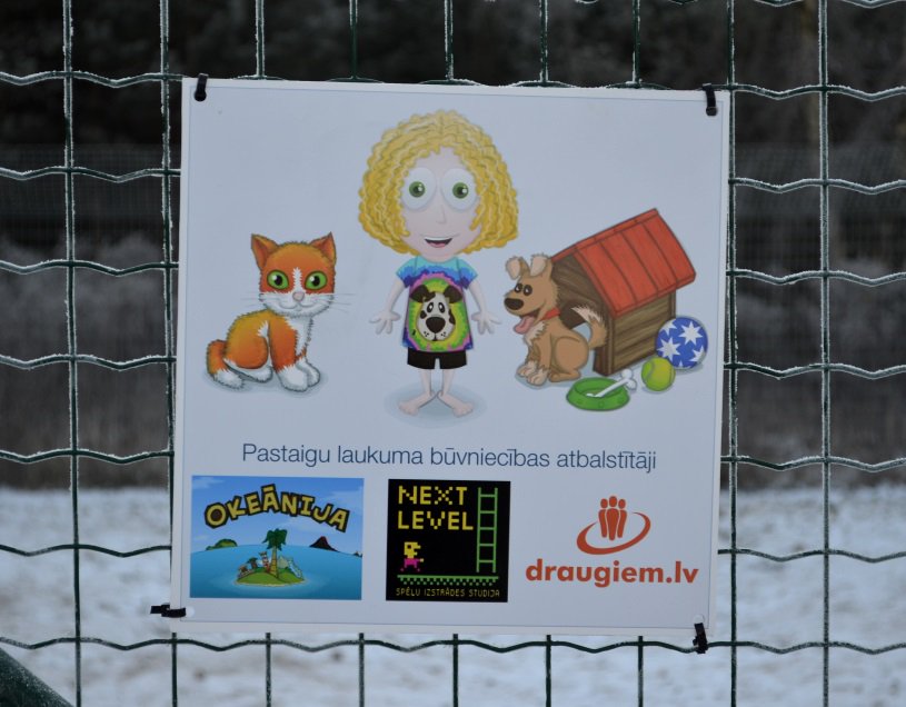 Šodien apciemojām labdarības akcijas "Labās mājas" suņu pastaigas laukumu <a href="/patversme/">“Labās mājas”, dzīvnieku patversme Rīgā</a>