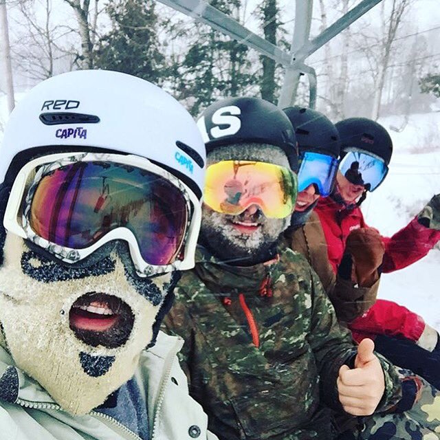 ATLASPROSHOP's tweet photo. #powder day! #snowboarding #atlasproshop https://t.co/ukR7Fw4dmB