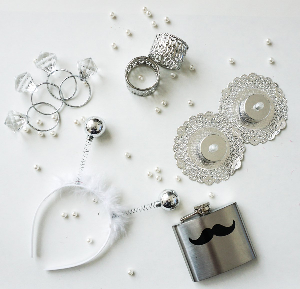 Juhlatarvikkeet uuteen vuoteen nyt Tigerista! :) #tigerparty #tigerxmas Kuva: @tigerstoresuk