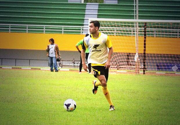 Even voorstellen...de "wereldreiziger" Ruben Wuarbanaran (25) hetgeldersevoetbal.nl/even-voorstell… <a href="/FCDenBosch/">FC Den Bosch</a> <a href="/NEC_Nijmegen/">N.E.C. Nijmegen</a>