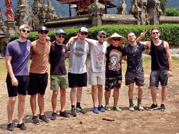 5SOS_Journals's tweet photo. 5SOS in Bali! https://t.co/wpntw4FCwc