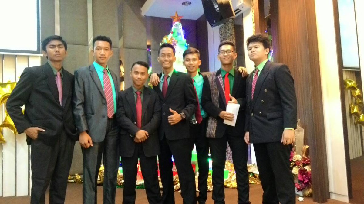 Roh_Kris76's tweet photo. Natal 2015 #Review2015 https://t.co/SuKuwjSC5t