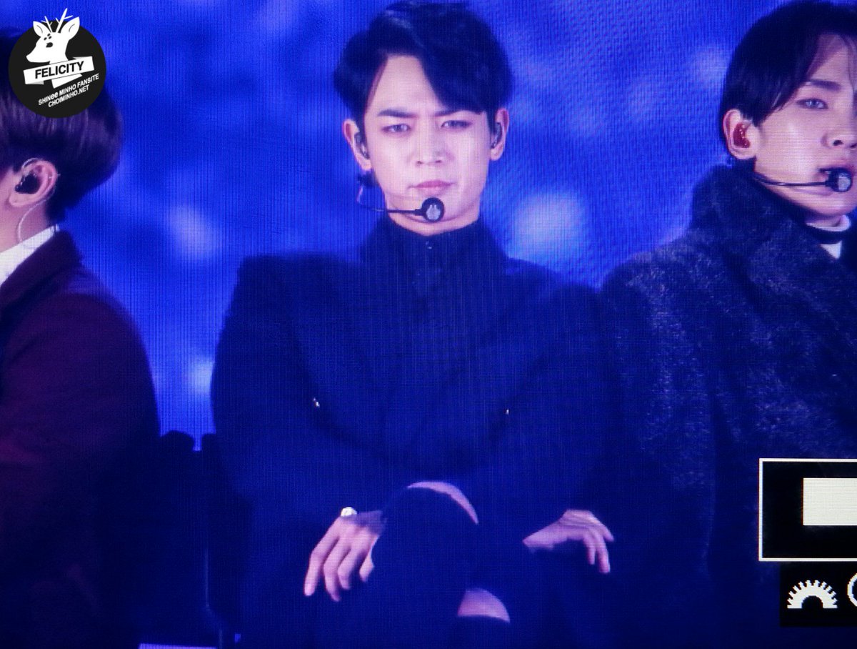 felicity_mh's tweet photo. 151230 KBS 가요대축제 오드아이 #민호 #minho https://t.co/crBHt24Cwi