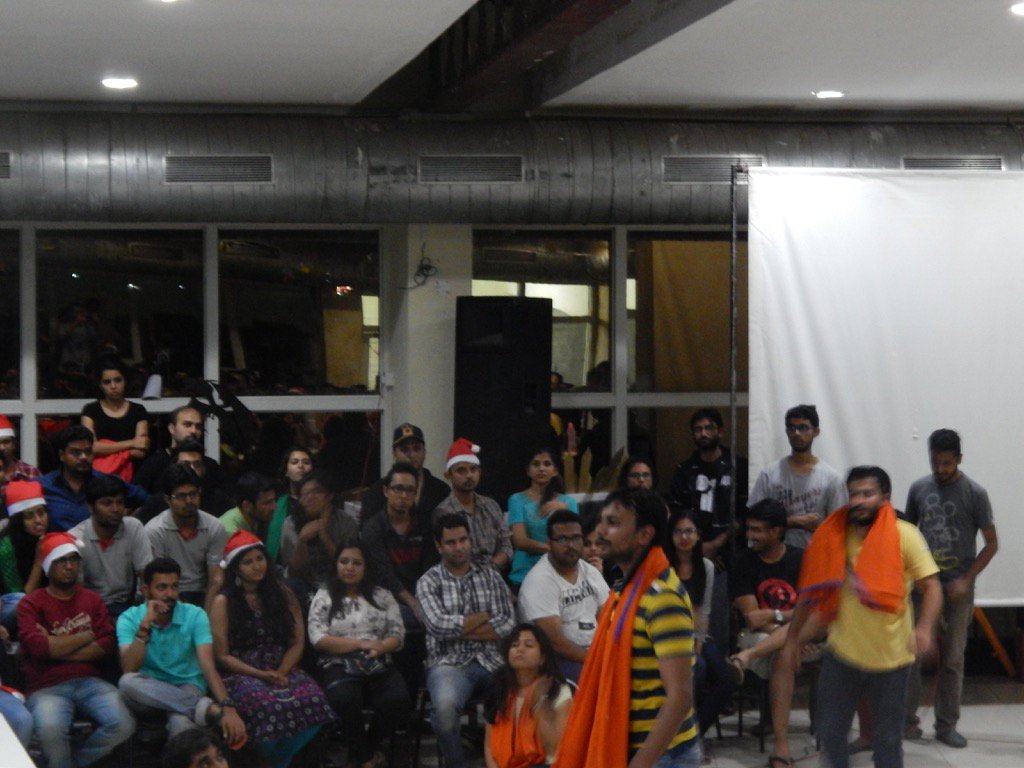 Kshitij_07's tweet photo. Casting a spell @ Nukkad #baratheons #section_3 #tapmi_manipal https://t.co/lVdDgCdeQO