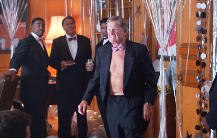 espn's tweet photo. Steve Spurrier sure is enjoying that New Year's Eve party at the @NissanUSA #HeismanHouse. https://t.co/L2oMxa7BfP https://t.co/e9SetAcs7Z