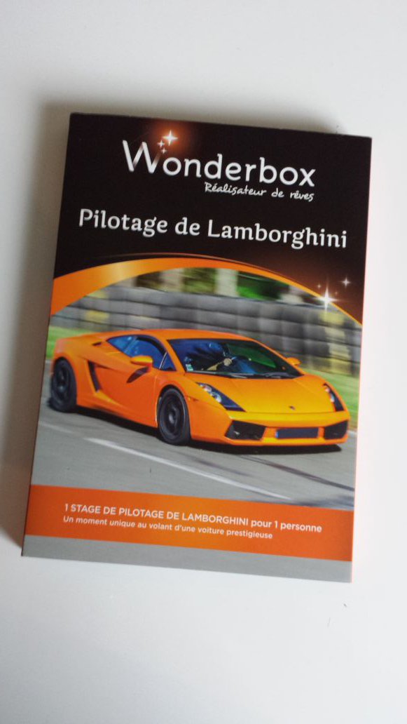 bySankah's tweet photo. Ma copine m'a offert un tour en vacca =D c'est la meilleure ^^ #Lamborghini 
#RT si tu veux une video ! https://t.co/R7sF85ZVDY