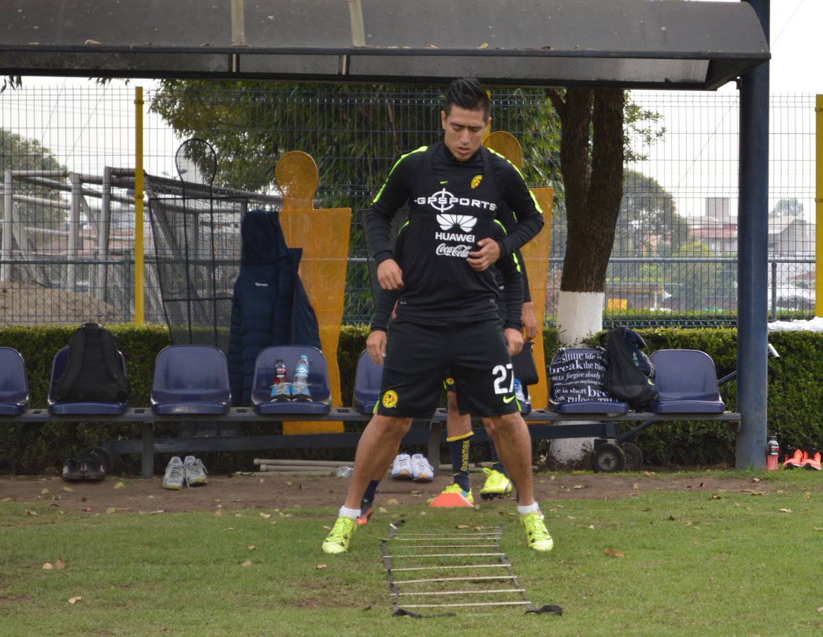 ClubAmerica's tweet photo. "Quiero un América que gane, que guste y que sea muy intenso. Siempre la meta está ahí, ser campeones" Jesús Moreno https://t.co/tnfM6sBaAa